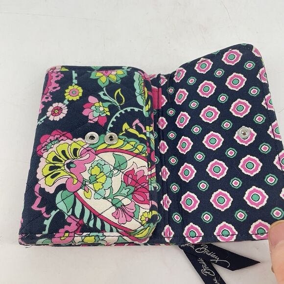 Vera Bradley Wallet Abstract Floral Multicolor Credit Cards Holder Boho 5.5 In - Picture 6 of 9